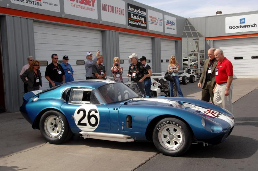  Shelby Cobra Daytona Coupe CSX2601 1965 года  (фото 36 из 44)
